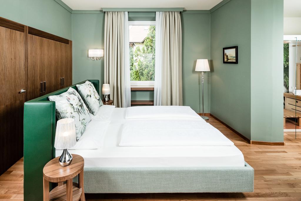 Hotel Palma Meran Buitenkant foto