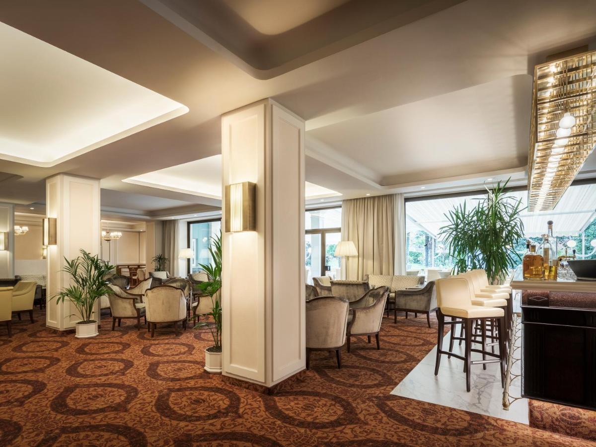 Hotel Palma Meran Buitenkant foto